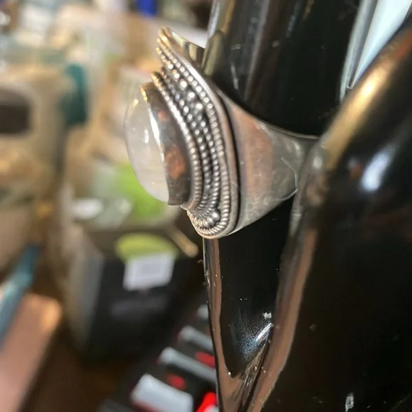 Sterling Silver .925 Moonstone Ring Size 9 - Picture 2 of 3